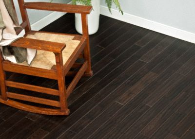 Virginia Mill Works&nbsp;Natural&nbsp;5/8"x3 1/4"&nbsp;Oak&nbsp;Quercus Alba&nbsp;1360&nbsp;Prefinished&nbsp;Solid