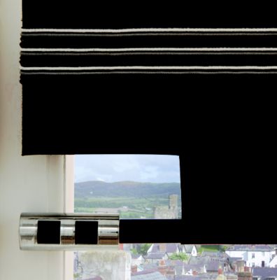 Tubular Black Accent Rod