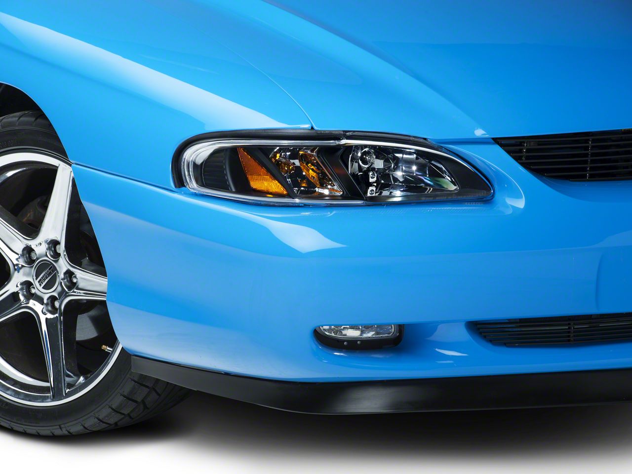 One-Piece Black Headlights (94-98 All)