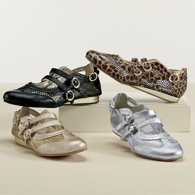 Pearlized Sneaker - 10 M Gold
