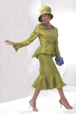 key largo skirt suit and hat