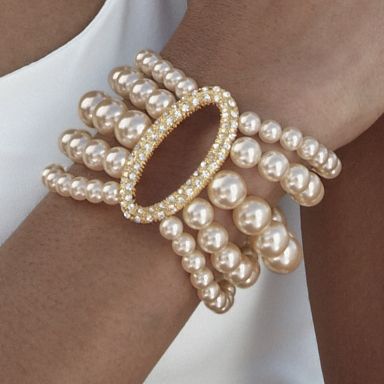 Multi Strnd Fx Pearl Cryst Oval Bracelet