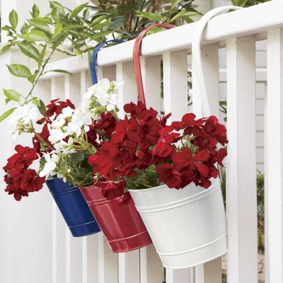 Set Of 3 Planter Buckets