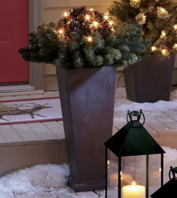 Pedestal Pre Lit Pinecone
