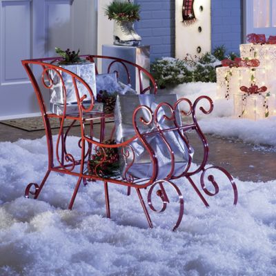 Decorating Your Outdoor Spaces for the Holidays