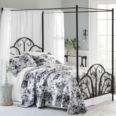 Hampton Canopy Bed