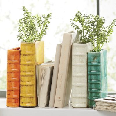set of 2 bookend vases