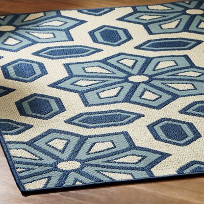oversized star anywhere rug