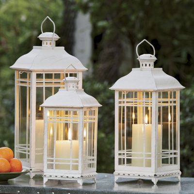 Set Of 3 Candlelit Coach Lanterns