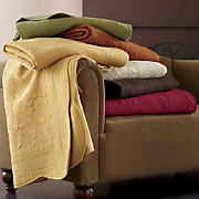 Scalloped Quilt And Sham