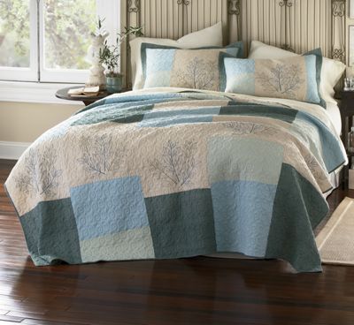 Quilt Adelle Embroidered Cotton and Sham
