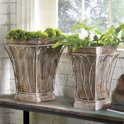 Planters Set Of 2 Z