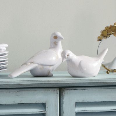 set of 2 doves