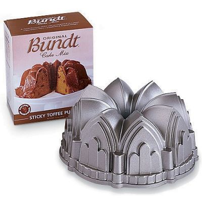 Original Nordic Ware 10 Cup Cathedral Bundt Pan