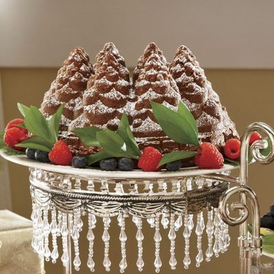 Original Nordic Ware 10 Cup Holiday Tree Bundt Cake Pan