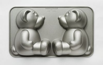 Build A Bear Cake Pan By Nordic Ware