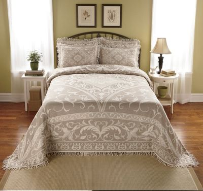 Sade Jacquard Bedspread and Sham