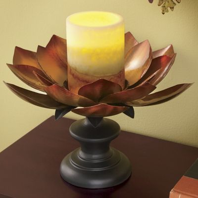 Glossy Leaf Candleholder And Led Candle
