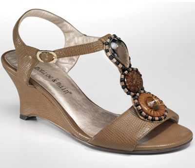 triple medallion wedge