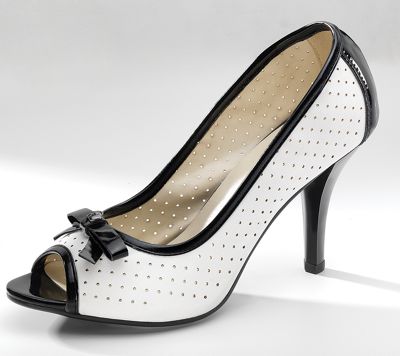 pin hole pump by monroe and main