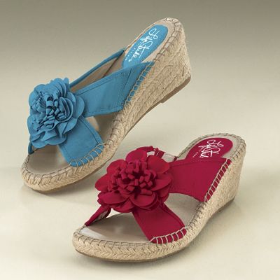 bloom slide by life stride
