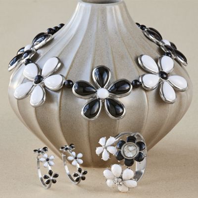 black white daisy jewelry