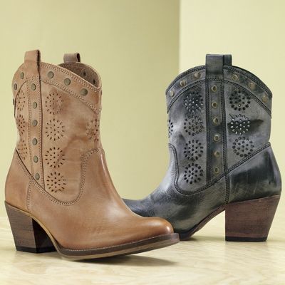 Roni Boot By Dingo