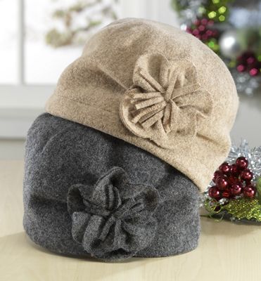 Skull Cap Wool Flower