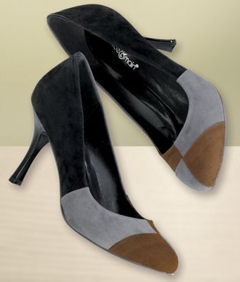 Colorblock Pump By Monroe And Main