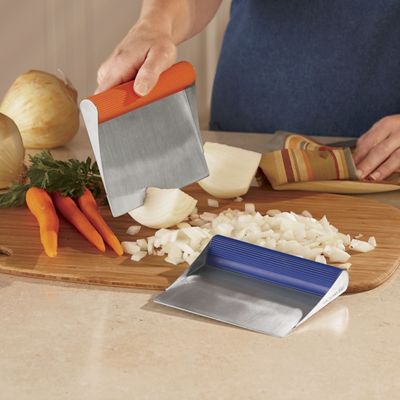 Rachael Ray Bench Scrape Chop
