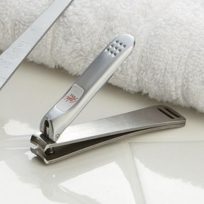 Fingernail Clipper