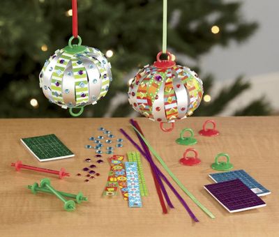 Very Merry Christmas Ornament Kit