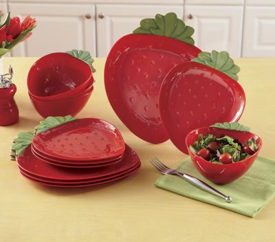 12 pc strawberry dinnerware set