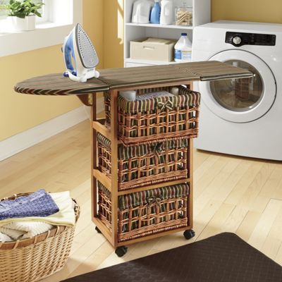 Mesa de planchado con ruedas