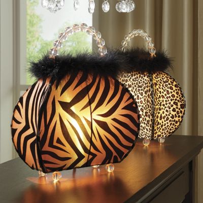Lamp Queen Of The Jungle Purse