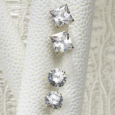 Posts 10K Yellow Gold Large Cubic Zircona