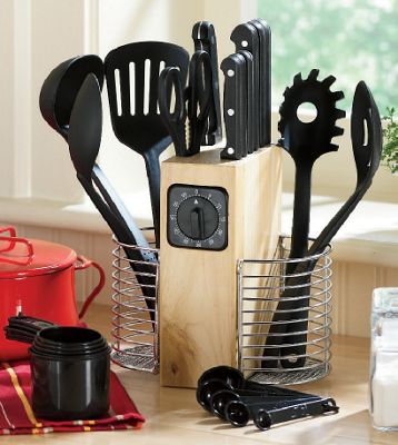 25 Piece Cutlery and Utensil Set