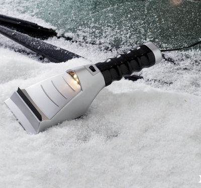 Heated Ice Scraper With Light