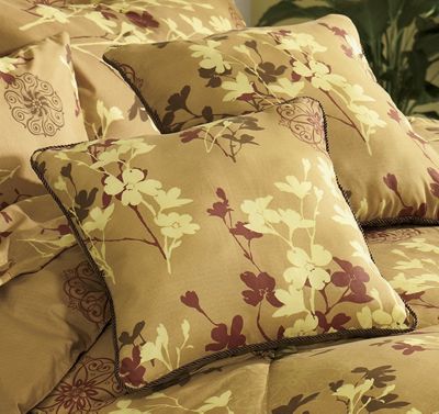 Decorative Pillow Dogwood Microfiber