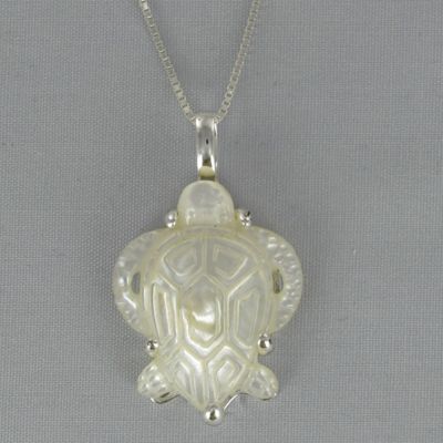 Mother of pearl Turtle Pendant