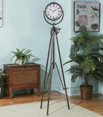 Reloj en tr�pode Victorian
