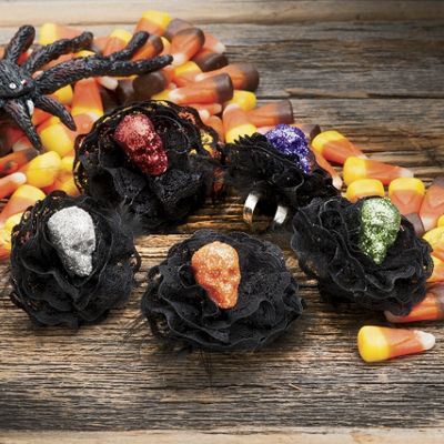 5 piece Glittering Skull Ring Set