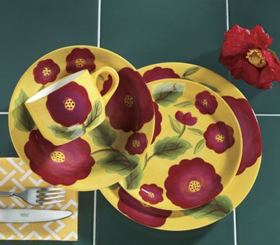 Dinnerware Poppy 16 Piece Set