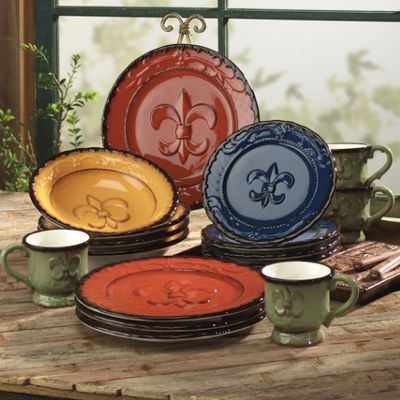 Fleur De Lis Dinnerware 16 Piece Set