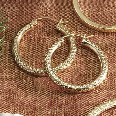 Hoops Diamond Cut Round