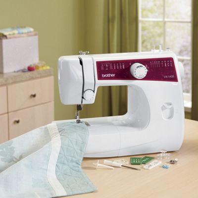 14 stitch Sewing Machine By Brother