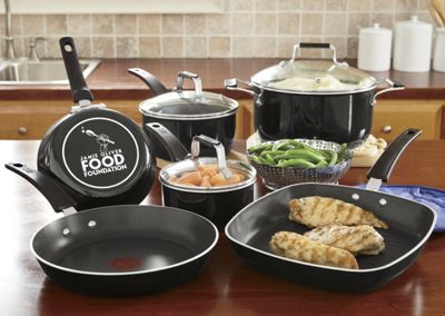 Jamie Oliver 10 pc Aluminum Cookware Set With Enamel Exterior By T fal