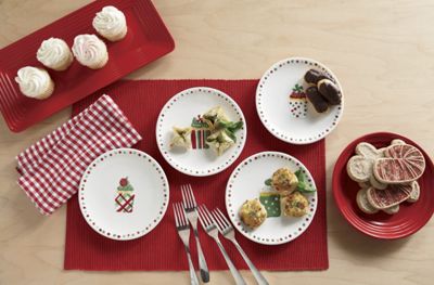 Set Of 4 Merry Cupcakes Cocktail Plates