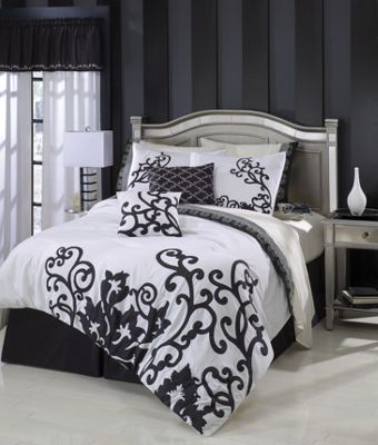 saxony applique bedding and window treatments