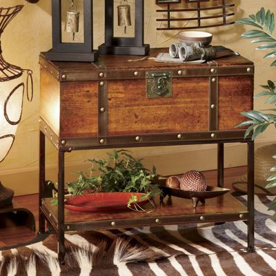 Britannic Trunk Table